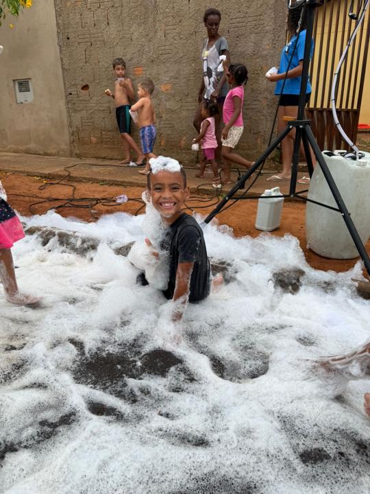 Foto 5 de 11 — A força do Bem: crianças do Valle Verde ganham festa e presentes em ação solidária entre amigos